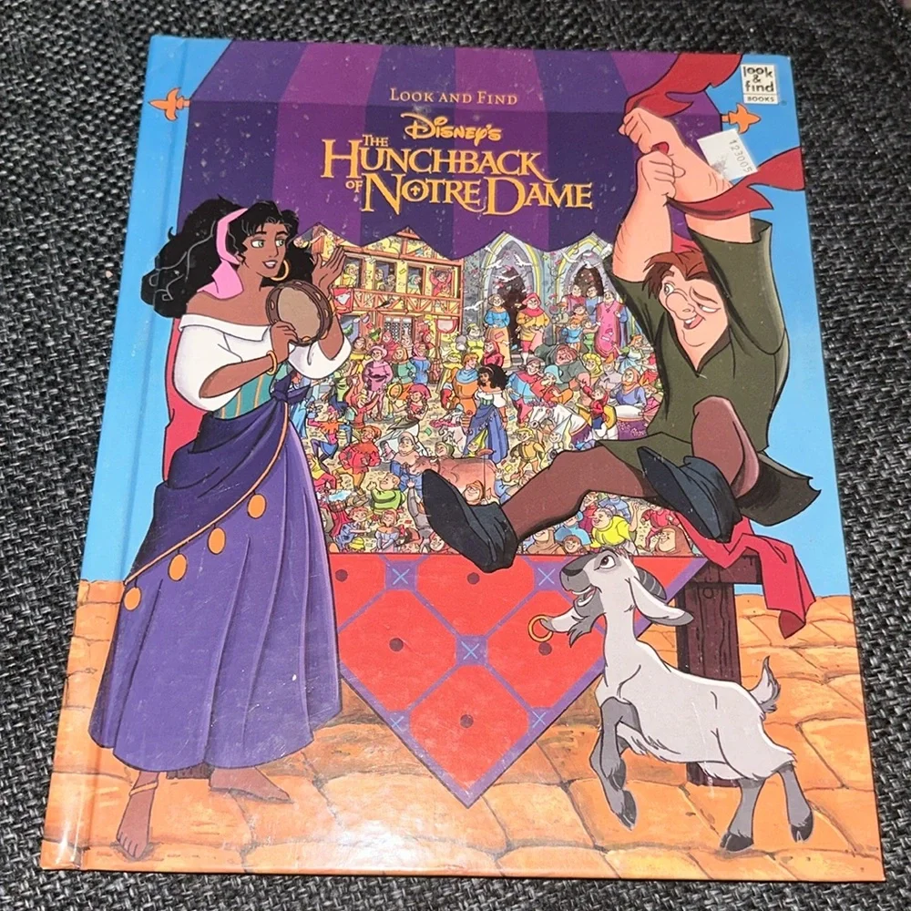 Rare HTF 1996 Disney Hunchback Notre Dame Look & Find Hardcover Book Vintage